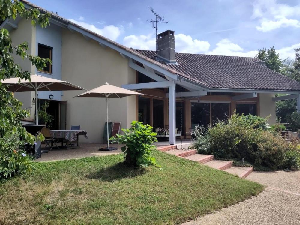 B&B Chez Frederique Et Norbert Mogneneins Exterior foto