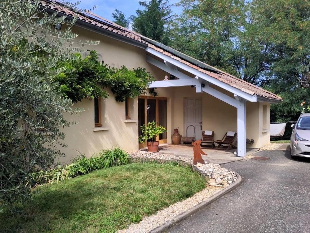 B&B Chez Frederique Et Norbert Mogneneins Exterior foto