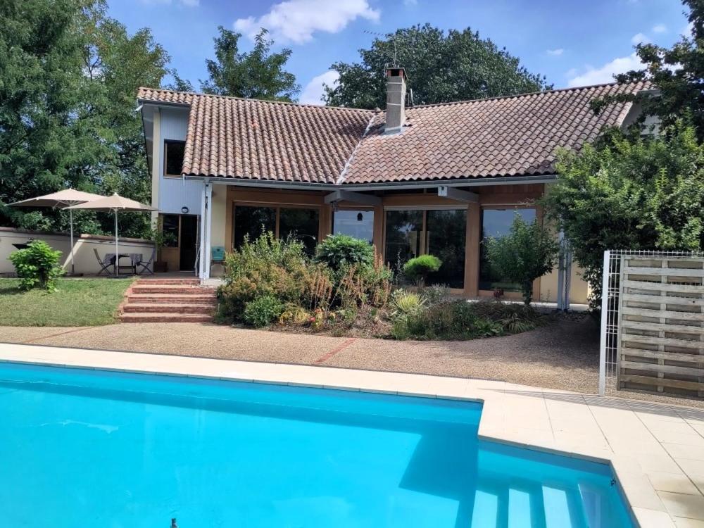 B&B Chez Frederique Et Norbert Mogneneins Exterior foto